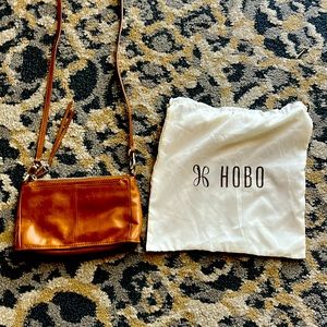 Hobo Cadence Crossbody tan leather bag, used 2 times!
